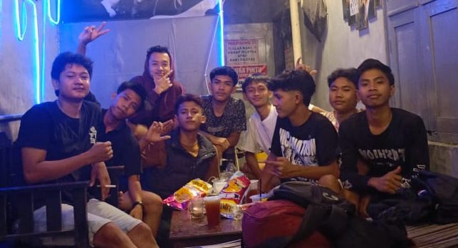 foto bersama teman teman waktu di bangku smk